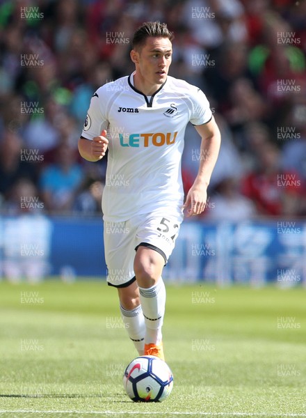 050518 - AFC Bournemouth v Swansea City - Premier League - Connor Roberts of Swansea