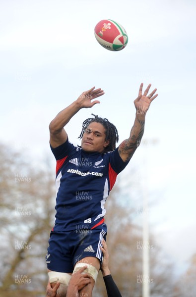 20.11.08 - New Zealand Rugby Training - Rodney So