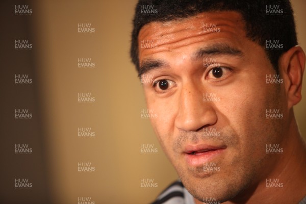 02.11.09 - All Blacks media session, Hilton Hotel, Cardiff - Malili Muliaina speaks to the media during interview session 