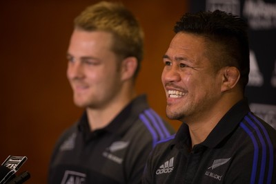 171114 -  New Zealand All Blacks Rugby Press Conference, Cardiff - All Blacks Sam Crane, left, and  Keven Mealamu during press conference ahead of the match against Wales