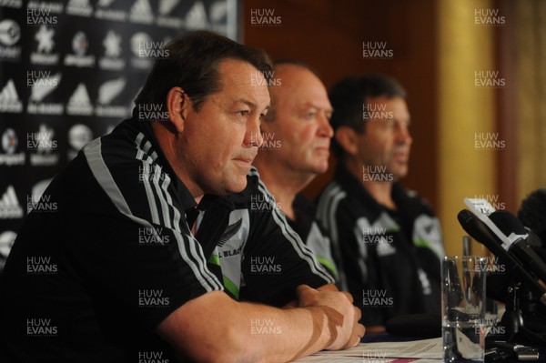 04.11.09 - New Zealand Rugby Team Announcement - Head coach Graham Henry announces his team to play Wales on Saturday with his assistants Steve Hansen(L) and Wayne Smith(R). 