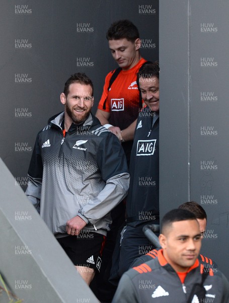 040717 - New Zealand All Blacks Rugby Training - Kieran Read and Steve Hansen during training