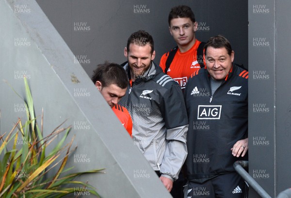 040717 - New Zealand All Blacks Rugby Training - Kieran Read and Steve Hansen during training