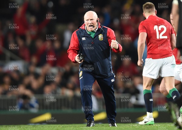 080717 - All Blacks v British & Irish Lions - Third Test - Neil Jenkins celebrates a kick at goal