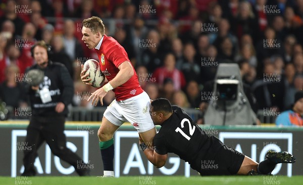 080717 - All Blacks v British & Irish Lions - Third Test - Liam Williams of British & Irish Lions is tackled by Ngani Laumape of New Zealand