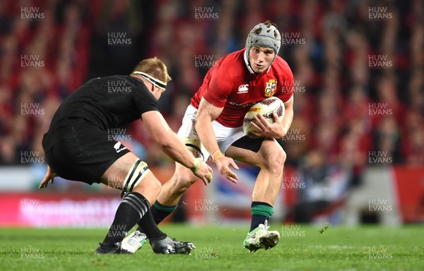 080717 - All Blacks v British & Irish Lions - Third Test - Jonathan Davies of British & Irish Lions is tackled by Sam Cane of New Zealand