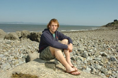 01.05.07 -  Wales and Ospreys rugby player Alun-Wyn Jones on the beach in Mumbles 