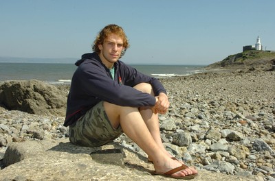 01.05.07 -  Wales and Ospreys rugby player Alun-Wyn Jones on the beach in Mumbles 