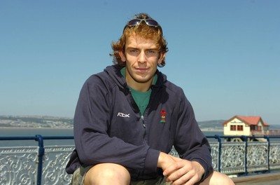 01.05.07 -  Wales and Ospreys rugby player Alun-Wyn Jones on the pier in Mumbles 