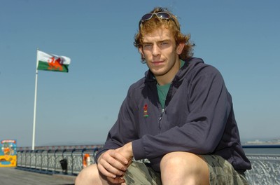 01.05.07 -  Wales and Ospreys rugby player Alun-Wyn Jones on the pier in Mumbles 