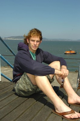 01.05.07 -  Wales and Ospreys rugby player Alun-Wyn Jones on the pier in Mumbles 