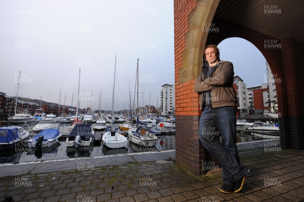 17.01.11 -   Wales and Ospreys rugby player Alun Wyn Jones at Swansea Marina. Interview by David Welch. 