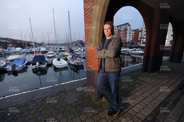 17.01.11 -   Wales and Ospreys rugby player Alun Wyn Jones at Swansea Marina. Interview by David Welch. 