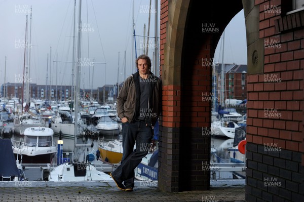 17.01.11 -   Wales and Ospreys rugby player Alun Wyn Jones at Swansea Marina. Interview by David Welch. 