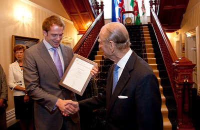 29.04.10 - Wales rugby star Alun-Wyn Jones receives his Duke of Edinburgh Gold Award from HRH Duke of Edinburgh at a presentation ceremony at The Mansion House, Cardiff 