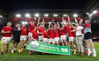 170426 - Amman United v Pontypool United, Road to Principality Finals, Boys U18 Cup Final - Amman United celebrate the win after being presented with the trophy