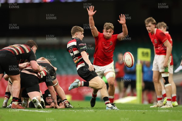 170426 - Amman United v Pontypool United, Road to Principality Finals, Boys U18 Cup Final - Amman United in red take on Pontypool United in the final of the Boys U18 Cup Final