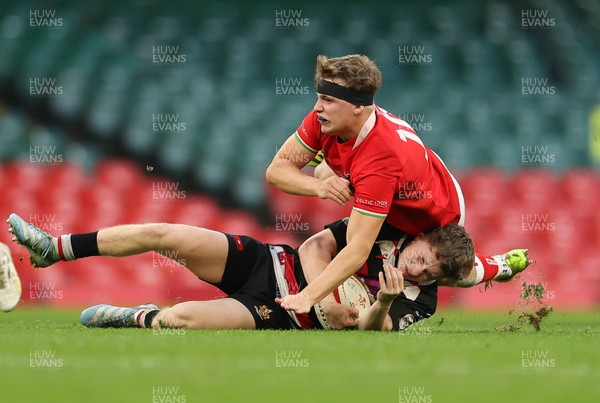 170426 - Amman United v Pontypool United, Road to Principality Finals, Boys U18 Cup Final - Amman United in red take on Pontypool United in the final of the Boys U18 Cup Final