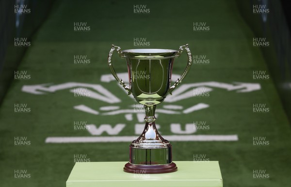 170426 - Amman United v Pontypool United, Road to Principality Finals, Boys U18 Cup Final - The teams run out at the start of the match