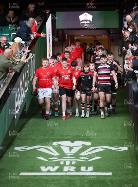 170426 - Amman United v Pontypool United, Road to Principality Finals, Boys U18 Cup Final - The teams run out at the start of the match