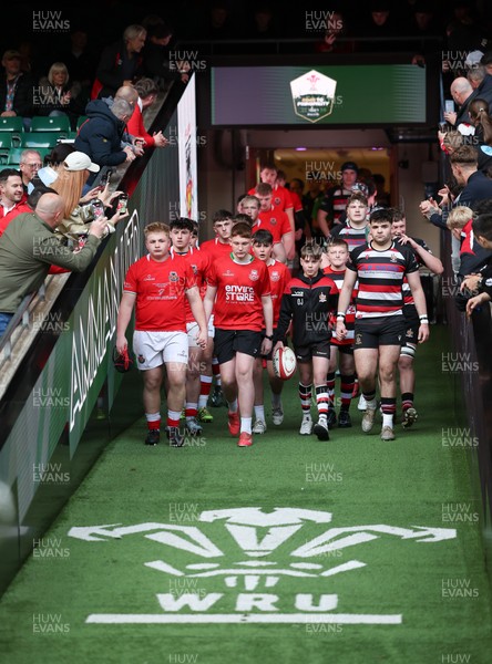 170426 - Amman United v Pontypool United, Road to Principality Finals, Boys U18 Cup Final - The teams run out at the start of the match