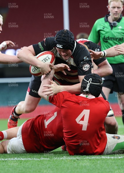 170426 - Amman United v Pontypool United, Road to Principality Finals, Boys U18 Cup Final - Reuben Mason of Pontypool Utd dives over to score try