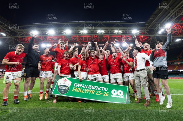 170426 - Amman United v Pontypool United, Road to Principality Finals, Boys U18 Cup Final - Amman United celebrate the win after being presented with the trophy