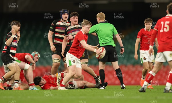 170426 - Amman United v Pontypool United, Road to Principality Finals, Boys U18 Cup Final - Iwan Bull of Amman United 