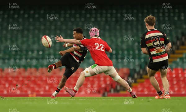 170426 - Amman United v Pontypool United, Road to Principality Finals, Boys U18 Cup Final -  Tomos Bull of Amman United, 22