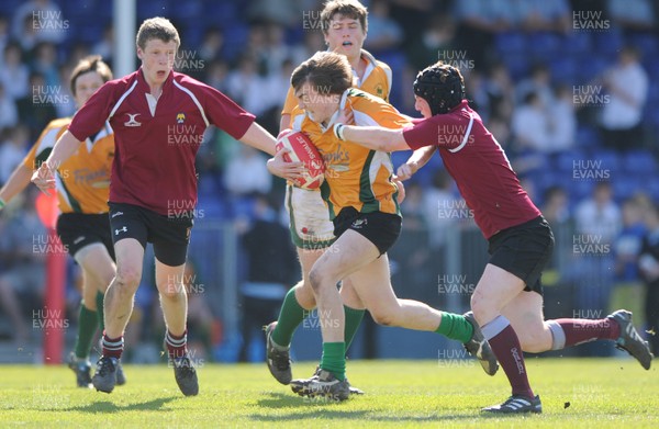 08.04.11 - Amman Valley Under 16 v Caerleon Under 16 - Powerade Under 16 Cup Final -  