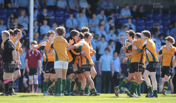 08.04.11 - Amman Valley Under 16 v Caerleon Under 16 - Powerade Under 16 Cup Final -  