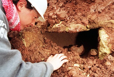 151195 - Ancient Coffin, Caerleon - Andrew Kinsella, the engineer who uncovered the ancient coffin on a building site at Gwent College in Caerleon, with the remains of the skull inside 