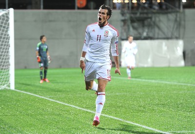 090914 - Andorra v Wales - 2016 Euro Qualifier -Gareth Bale of Wales celebrates goal