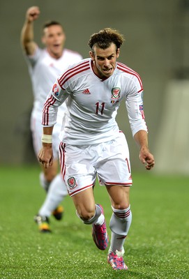 090914 - Andorra v Wales - 2016 Euro Qualifier -Gareth Bale of Wales celebrates his second