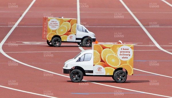 280713 - Sainsbury's Anniversary Games International Para Challenge at Olympic Stadium - The remote controlled pick-up trucks