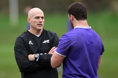 061125 - Argentina Rugby Training - Felipe Contepomi, Argentina Head Coach during training ahead of his sides upcoming match against Wales