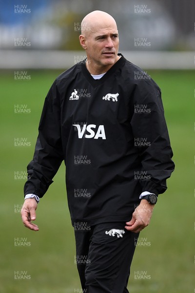 061125 - Argentina Rugby Training - Felipe Contepomi, Argentina Head Coach during training ahead of his sides upcoming match against Wales