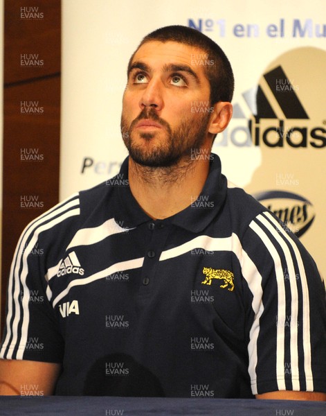 18.11.09 - Argentina Rugby Argentina Captain Juan Fernandez Lobbe speaks to the media ahead of his sides match against Wales on Saturday 