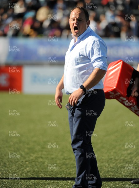 040619 - Argentina U20 v Wales U20 - World Rugby Under 20 Championship -  Wales U20 head coach Gareth Williams