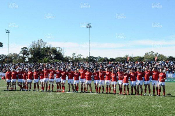 040619 - Argentina U20 v Wales U20 - World Rugby Under 20 Championship -  Wales players line up for the national anthems