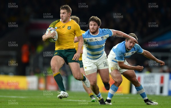 251015 - Argentina v Australia - Rugby World Cup Semi Final 2015 -Drew Mitchell of Australia gets past Juan Figallo of Argentina