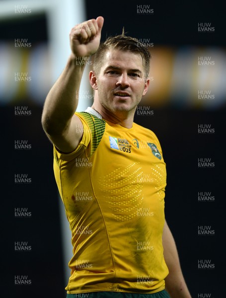 251015 - Argentina v Australia - Rugby World Cup Semi Final 2015 -Drew Mitchell of Australia waves to the crowd at the end of the game