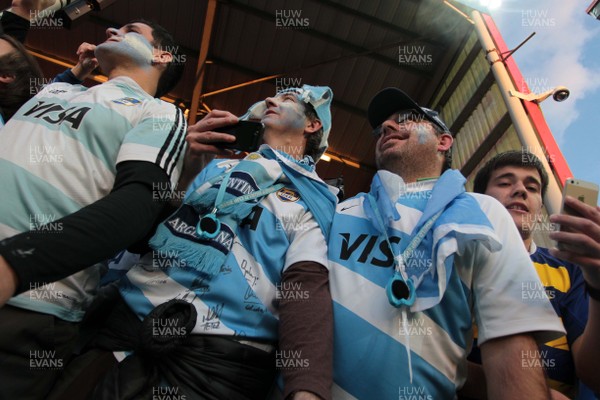 250915 - Argentina v Georgia - Rugby World Cup - Argentinian fans scream of the attention of Marcelo Bosch of Argentina