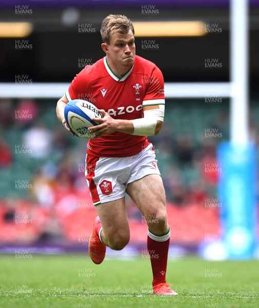 100721 - Argentina v Wales - International Rugby - Nick Tompkins of Wales