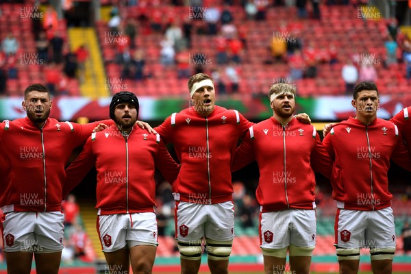 100721 - Argentina v Wales - International Rugby - Gareth Thomas, Nicky Smith, Ben Carter, Aaron Wainwright and James Botham during the anthems