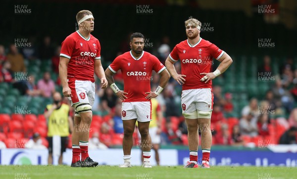 100721 - Argentina v Wales, Summer International First Test - Left to right, Ben Carter of Wales, Willis Halaholo of Wales and Aaron Wainwright of Wales 
