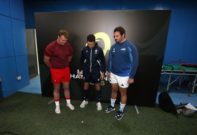 110726 - Argentina v Wales - Nations Championship - Dewi Lake of Wales and Julian Montoya of Argentina with Referee Paul Williams at the coin toss