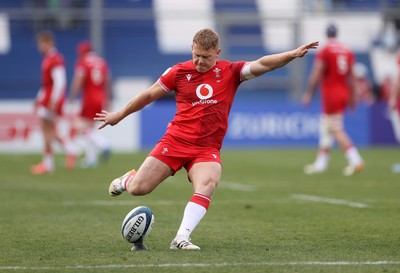 110726 - Argentina v Wales - Nations Championship - Sam Costelow of Wales kicks the conversion