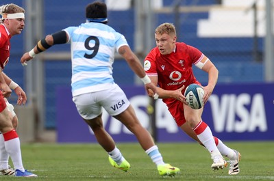 110726 - Argentina v Wales - Nations Championship - Sam Costelow of Wales 