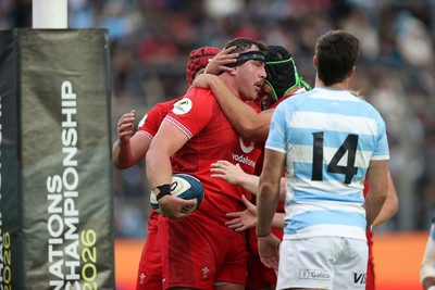 110726 - Argentina v Wales - Nations Championship - Ben Warren of Wales celebrates scoring a try with team mates
